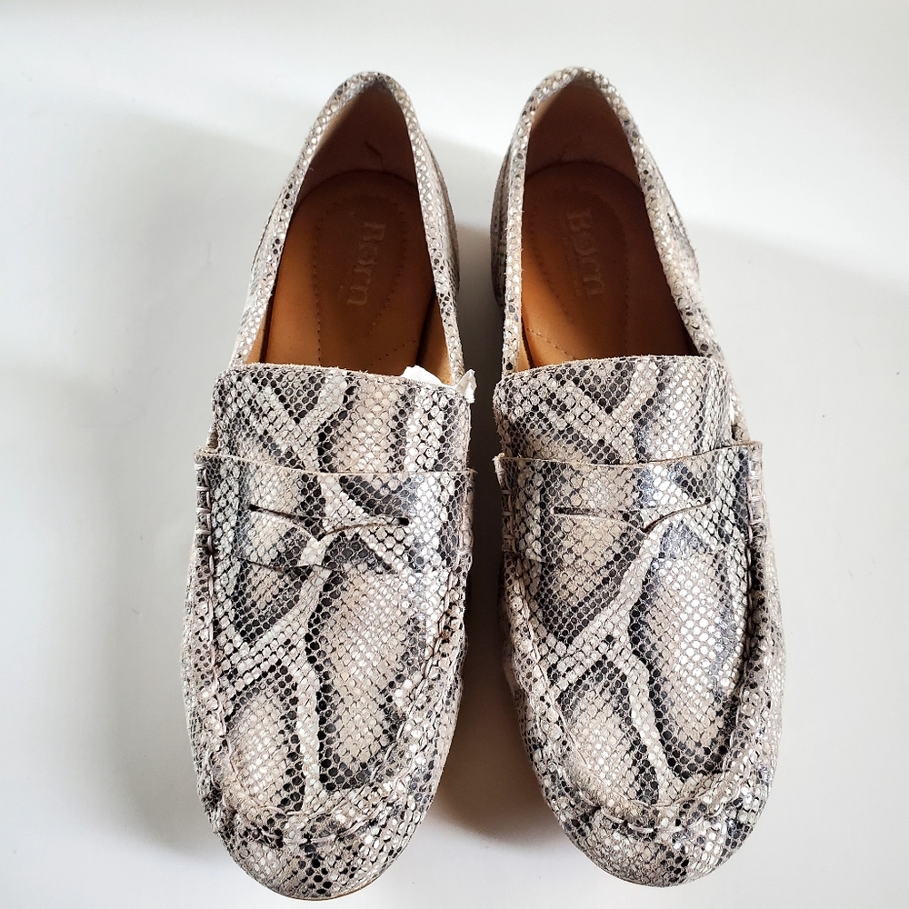 Born Snakeskin Pattern Loafers Size 7M - Picture 2 of 10